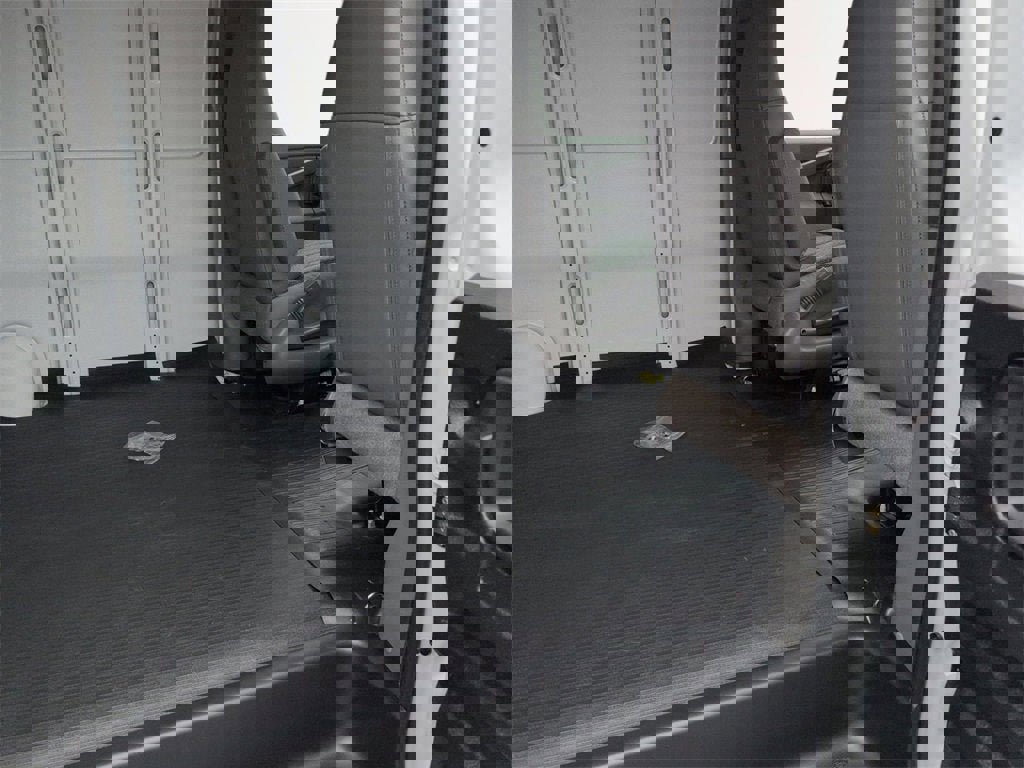 New 2026 Chevrolet Express 2500 Extended w/ Driver Convenience Package image 25