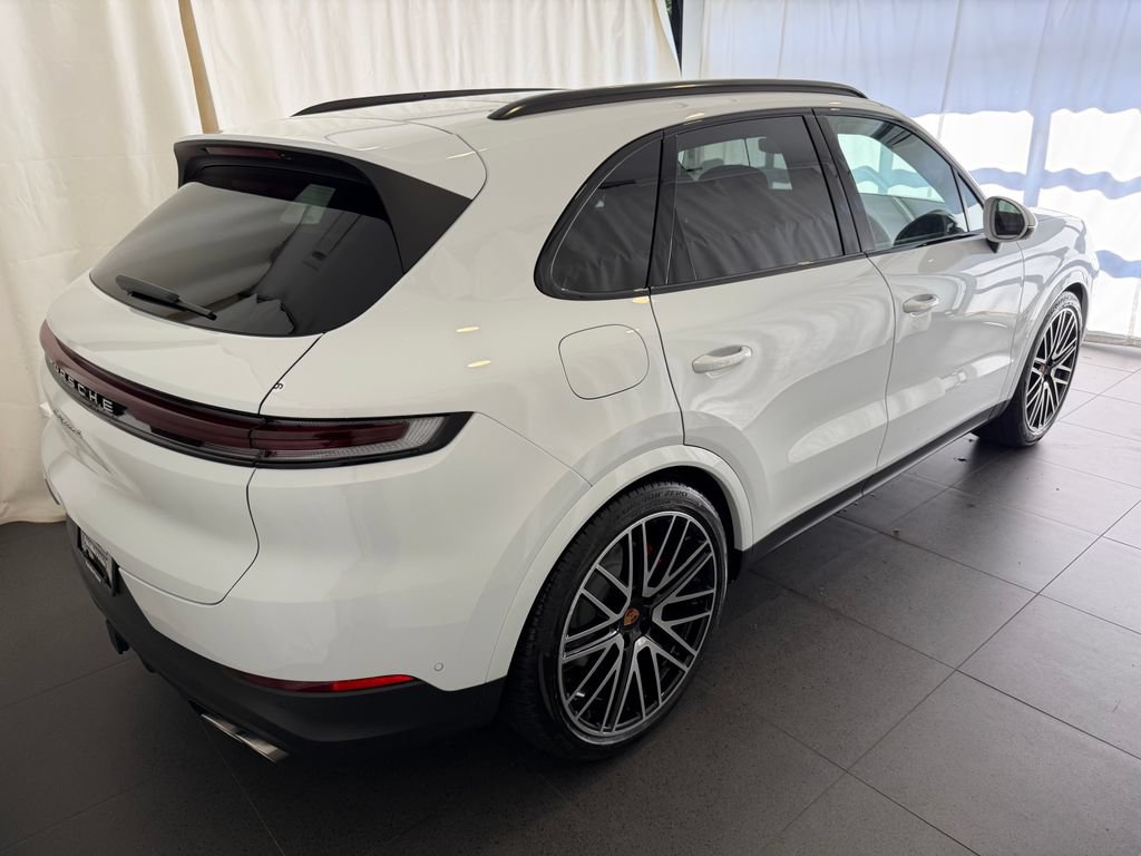 New 2026 Porsche Cayenne S AWD/4WD image 9