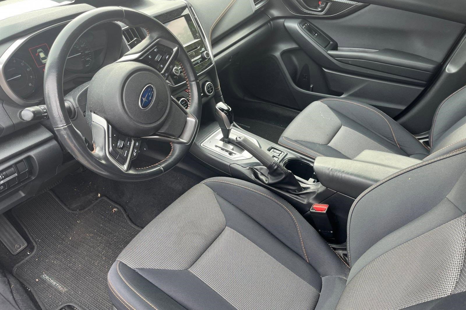 Used 2020 Subaru Crosstrek 2.0i Premium image 3