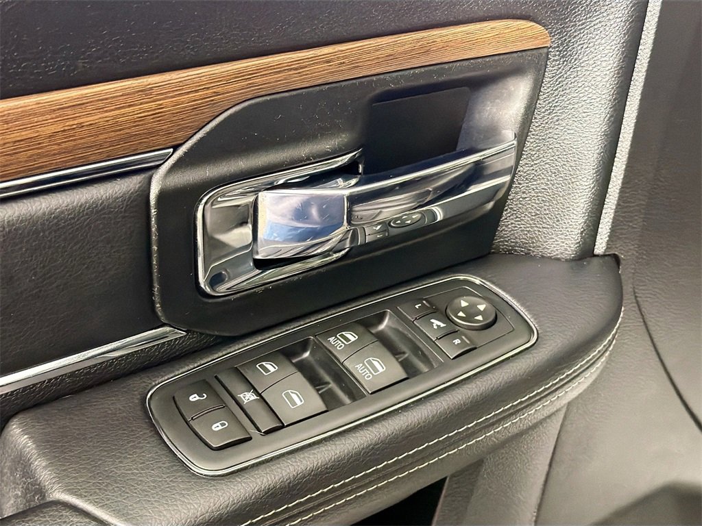 Used 2017 RAM 1500 Laramie w/ Convenience Group image 17