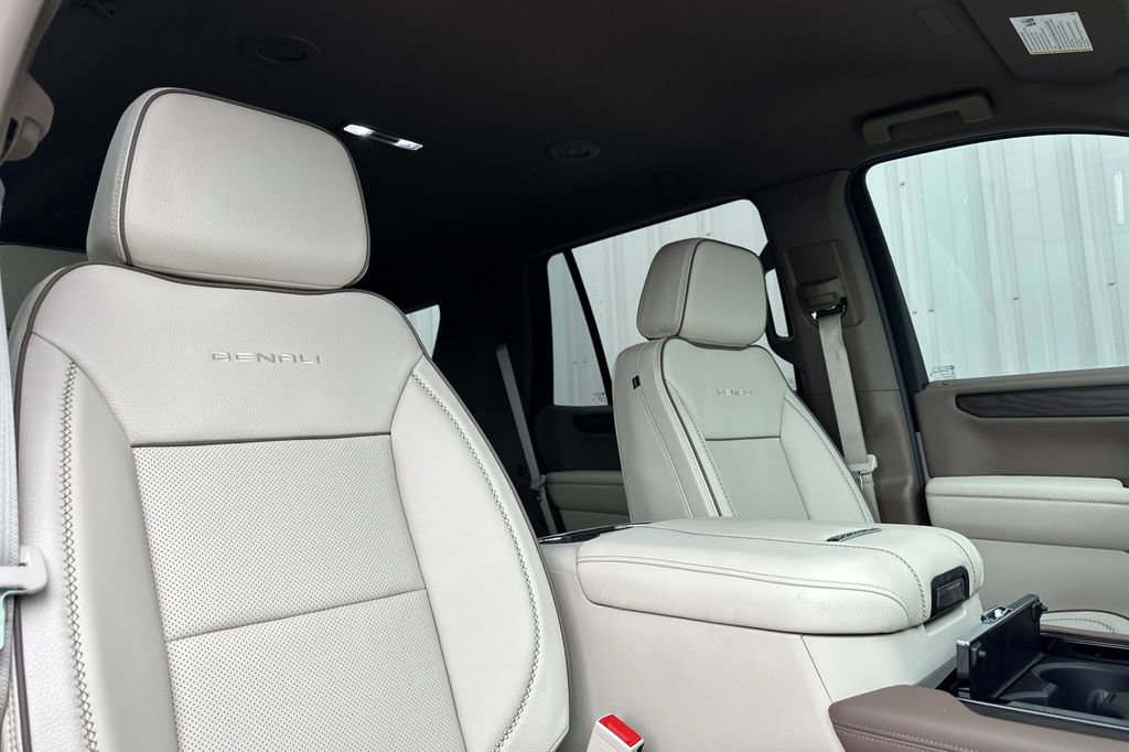 New 2026 GMC Yukon Denali AWD/4WD image 16