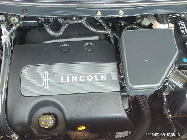 Used 2014 Lincoln MKX AWD w/ Equipment Group 102A image 9
