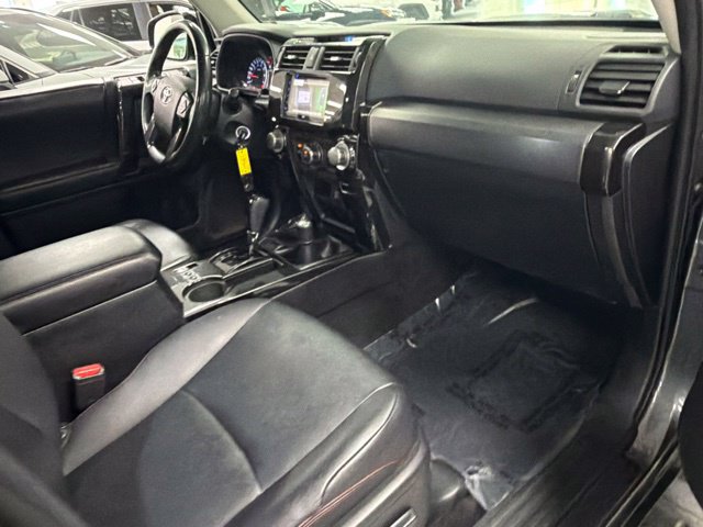 Used 2016 Toyota 4Runner Trail Premium AWD/4WD image 10