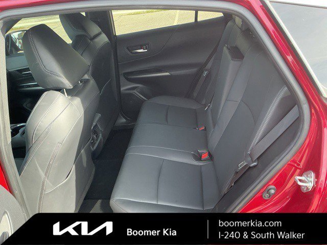 Used 2023 Toyota Venza XLE image 13