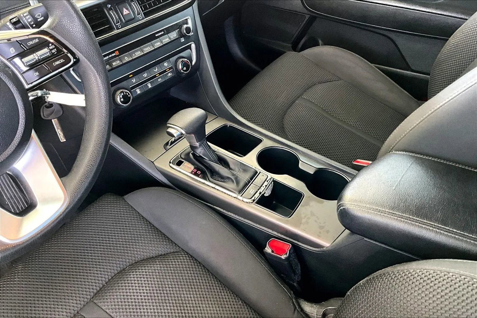 Used 2020 Kia Optima LX FWD image 15