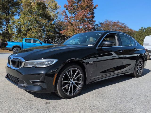 Used 2022 BMW 330e xDrive w/ Premium Package image 8