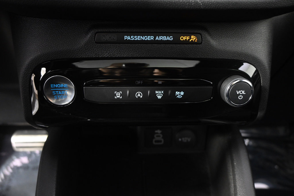 Used 2024 Ford Escape ST-Line w/ Tech Pack #1 AWD/4WD image 31
