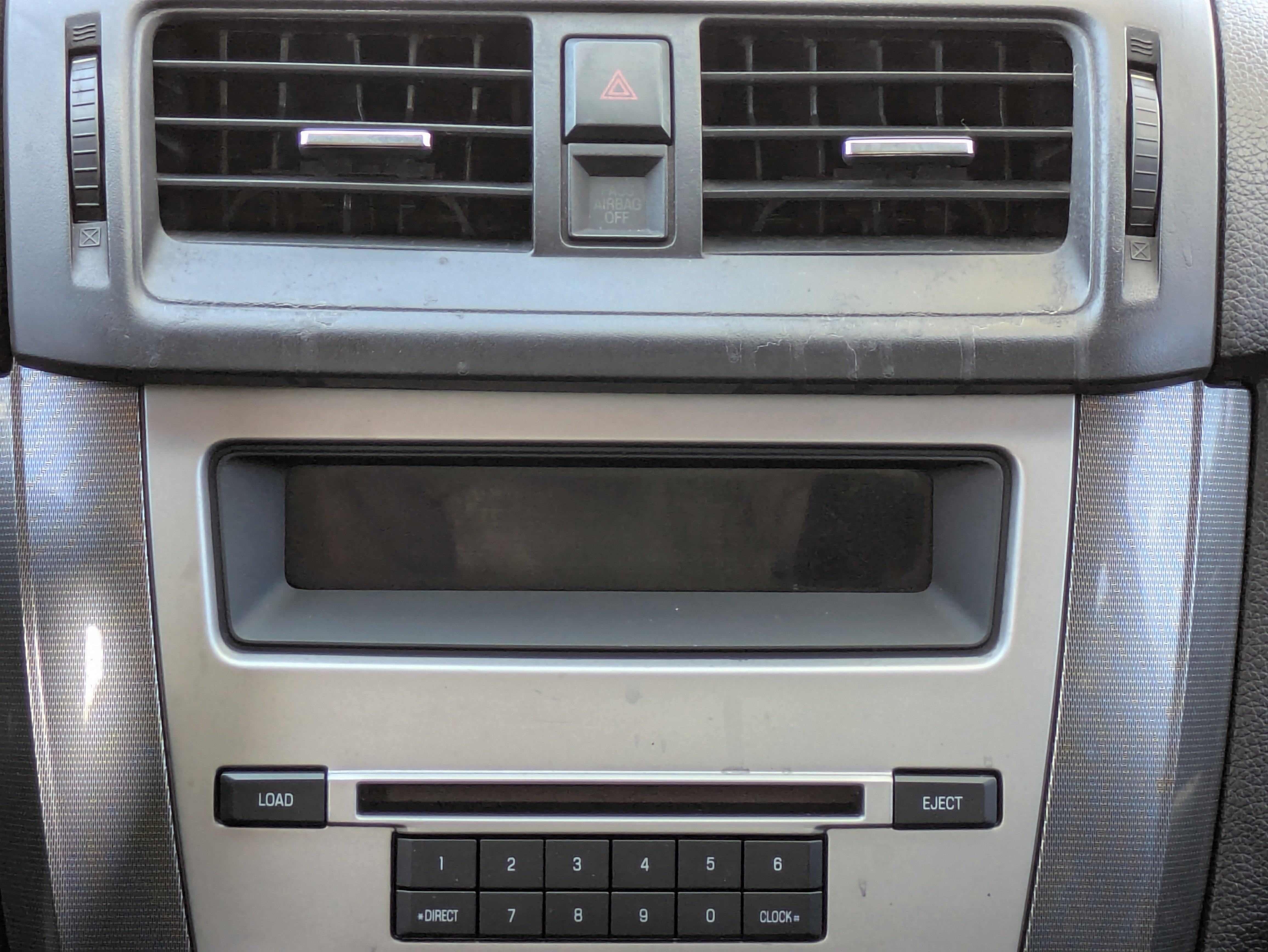 Used 2010 Ford Fusion SE FWD image 17