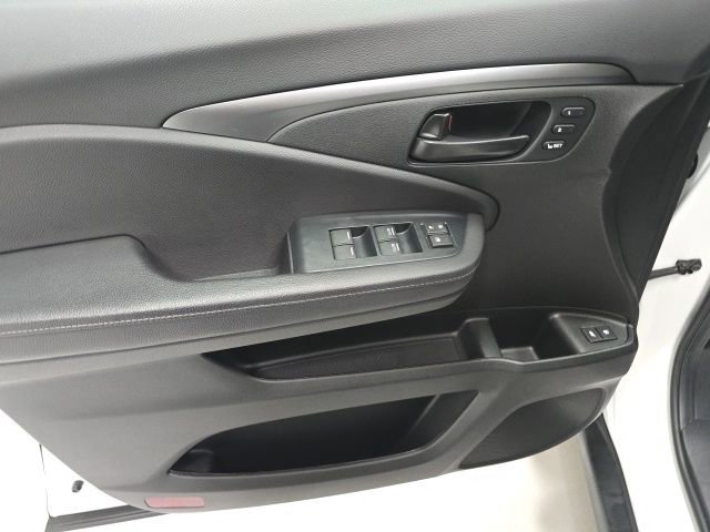 Used 2023 Honda Passport EX-L image 21