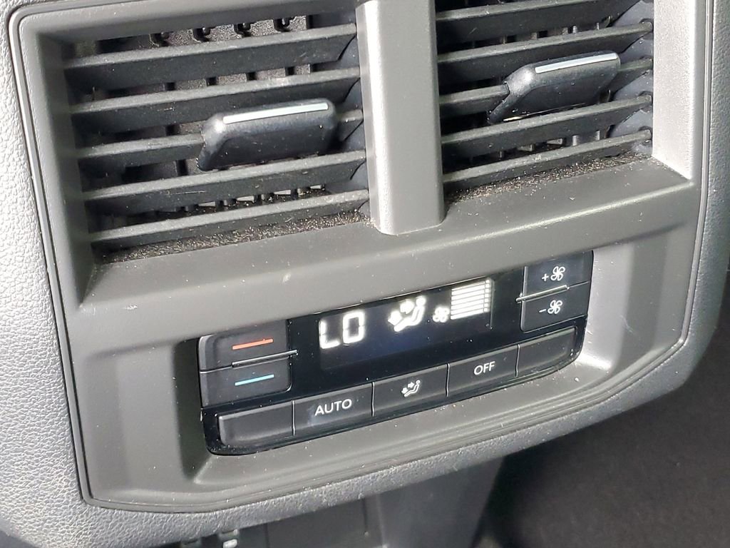 Used 2023 Volkswagen Atlas SEL image 13