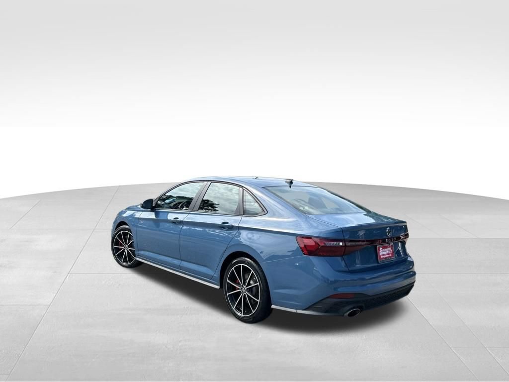 Used 2026 Volkswagen Jetta GLI Autobahn FWD image 3