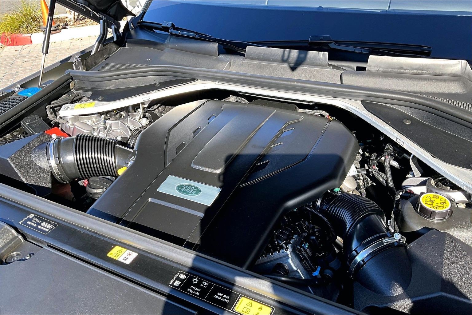 Used 2023 Land Rover Range Rover SE image 31