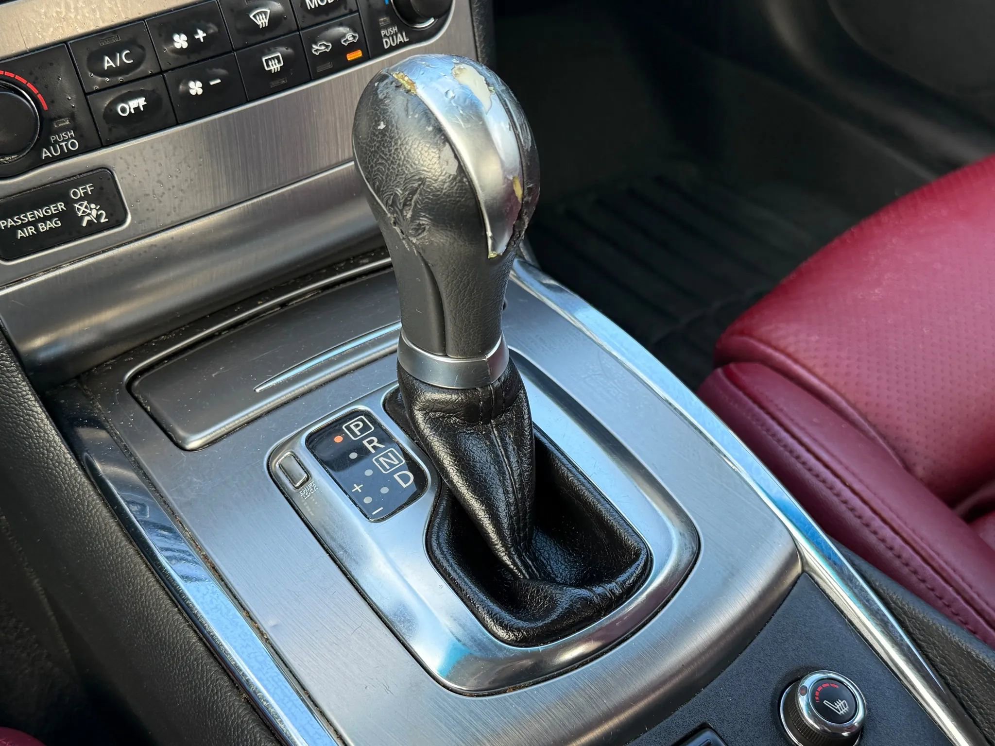 Used 2010 INFINITI G37 Anniversary Edition image 27