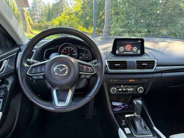 Used 2017 MAZDA MAZDA3 Grand Touring w/ Premium Equipment Package FWD image 18