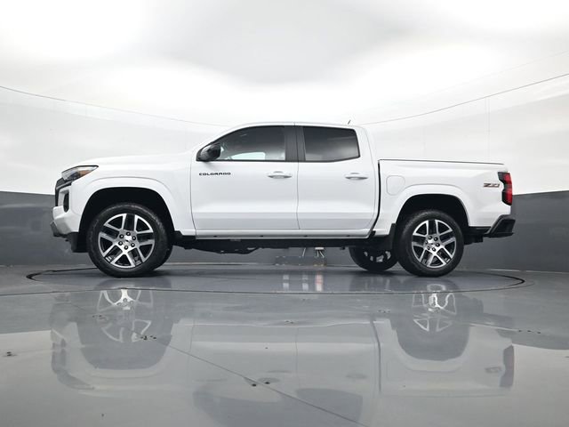 Used 2024 Chevrolet Colorado Z71 w/ Z71 Convenience Package 2 AWD/4WD image 28