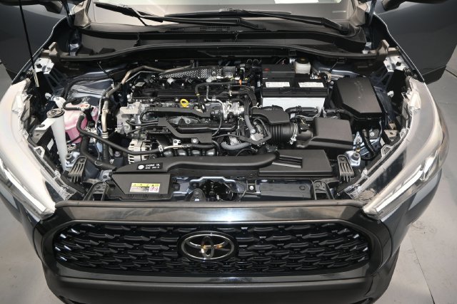 Used 2025 Toyota Corolla Cross L FWD image 18