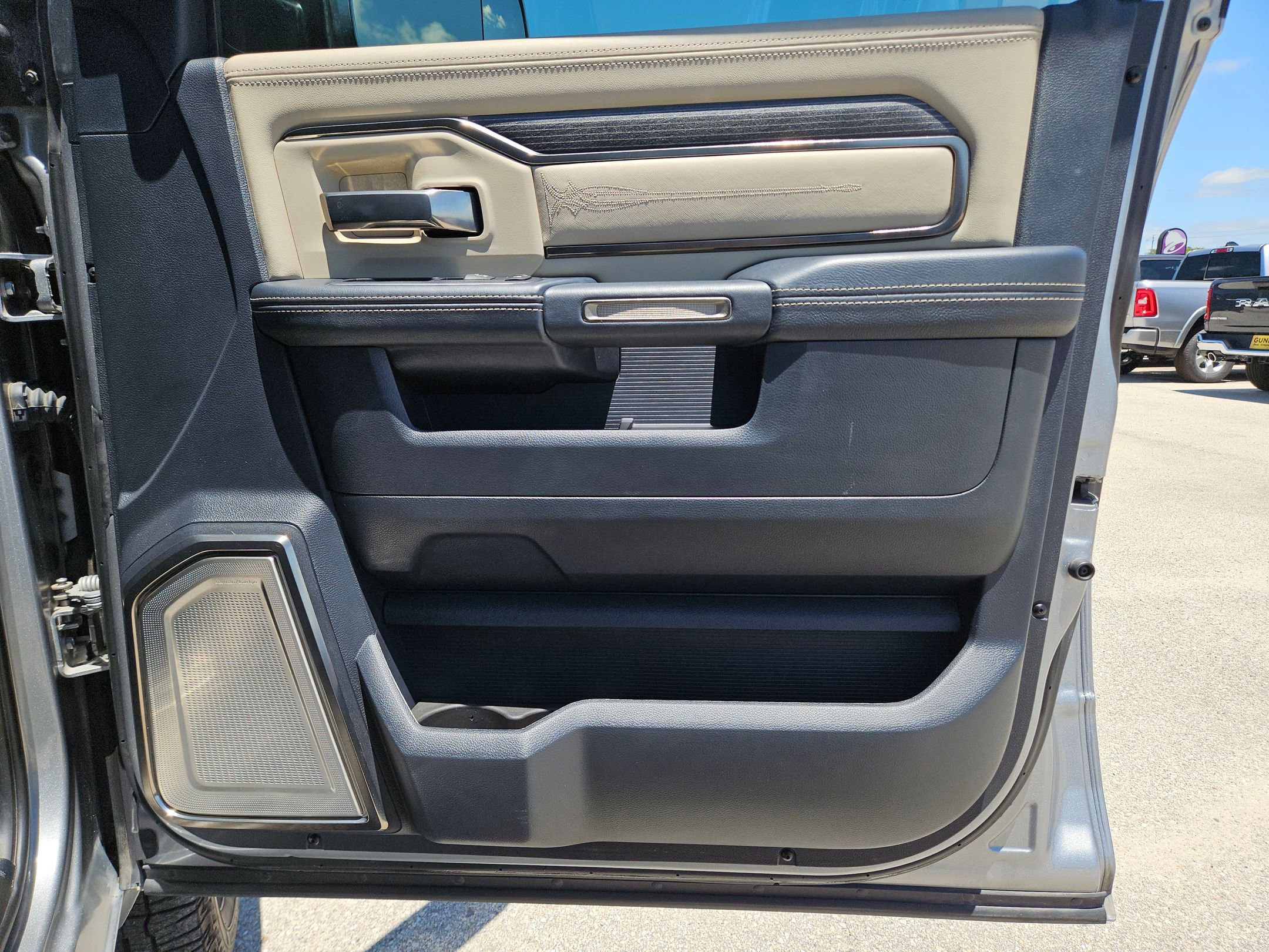 Used 2019 RAM 2500 Limited AWD/4WD image 29