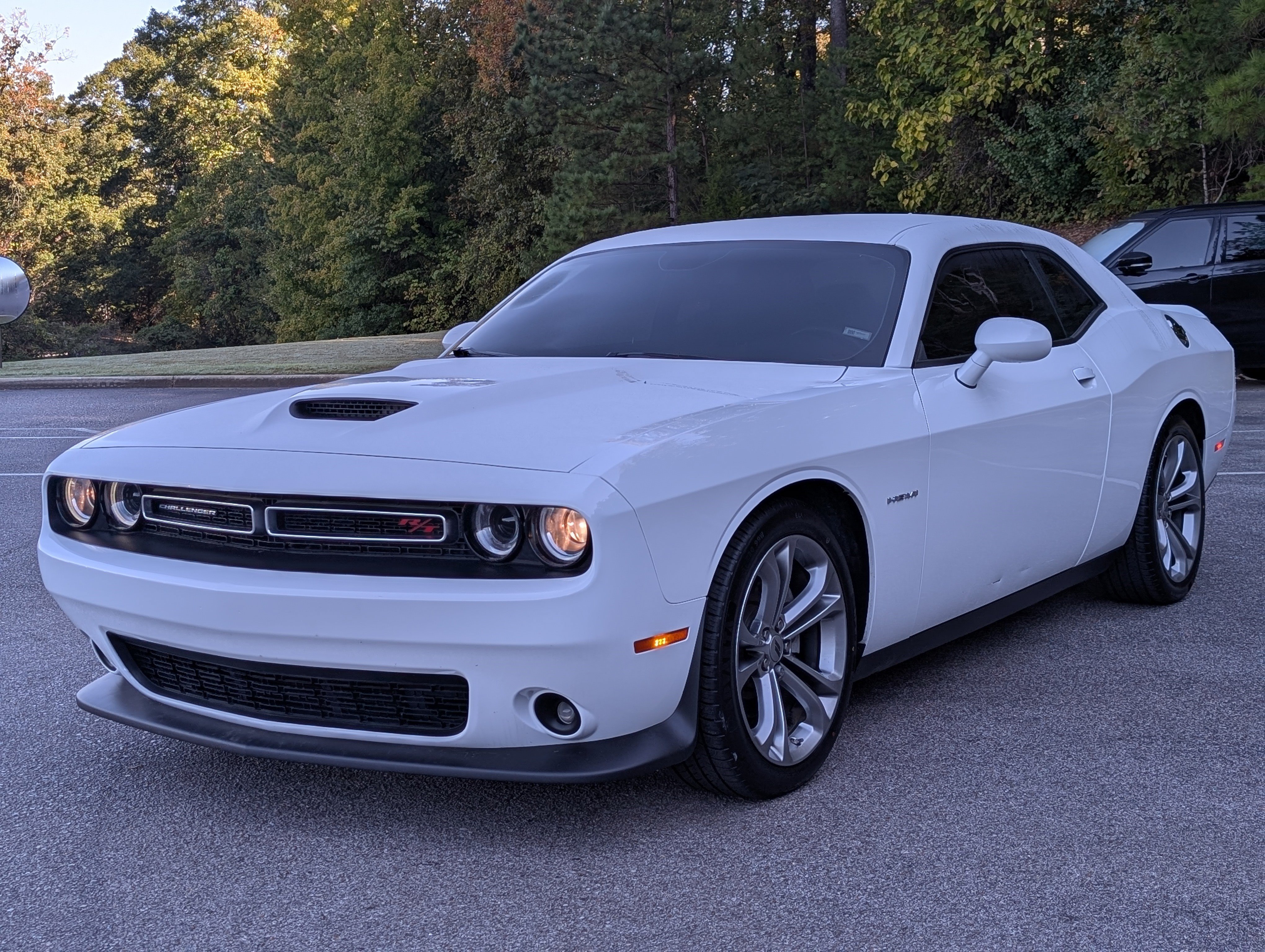 Used 2022 Dodge Challenger R/T RWD image 5