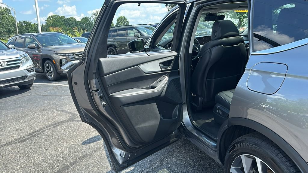 Used 2023 Acura MDX SH-AWD w/ Technology Package image 28