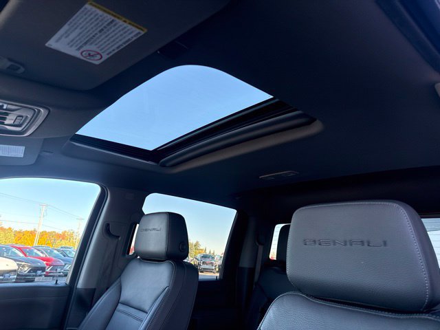 Certified 2022 GMC Sierra 2500 Denali AWD/4WD image 31