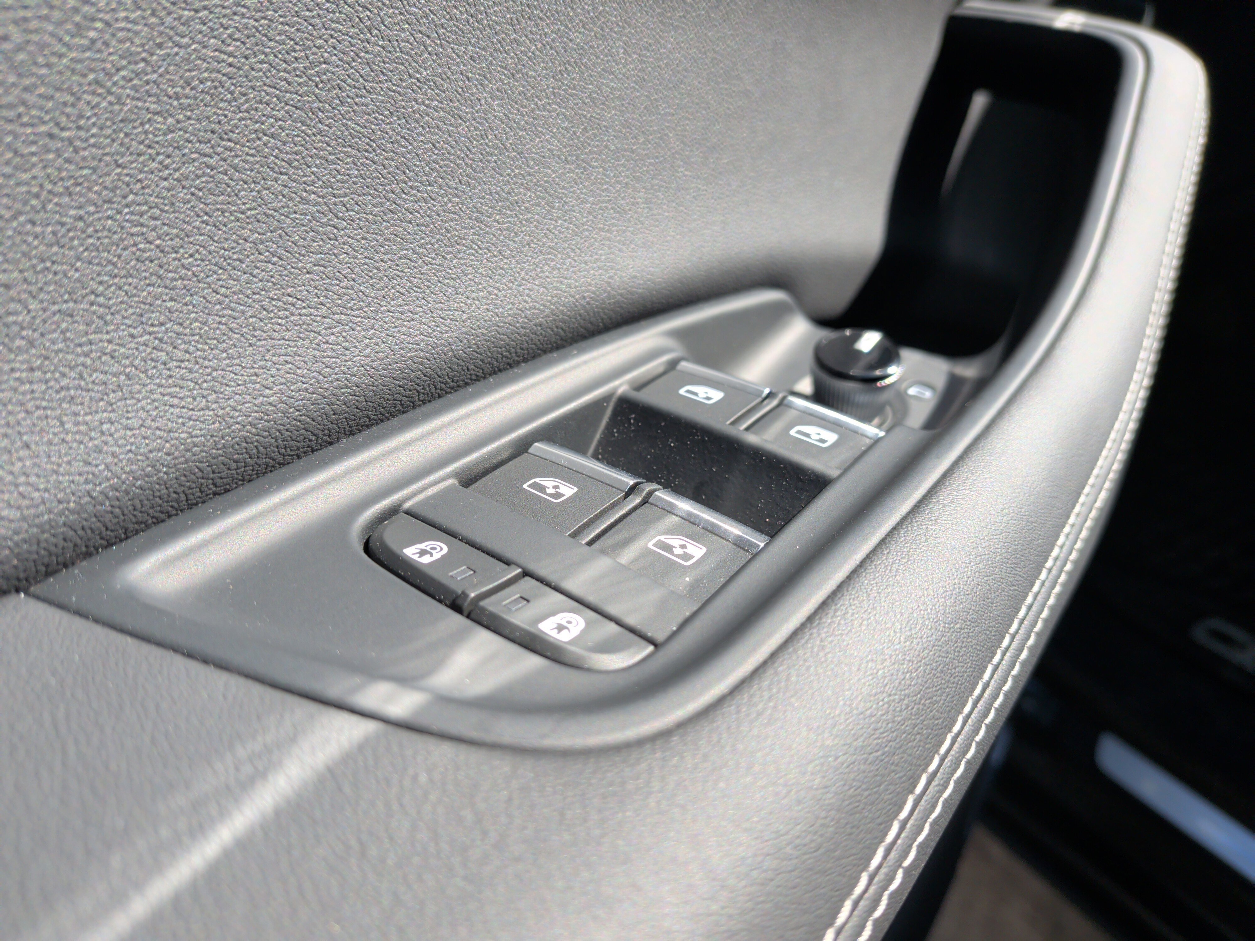 Used 2024 Audi Q8 Premium Plus w/ Premium Plus Package image 15