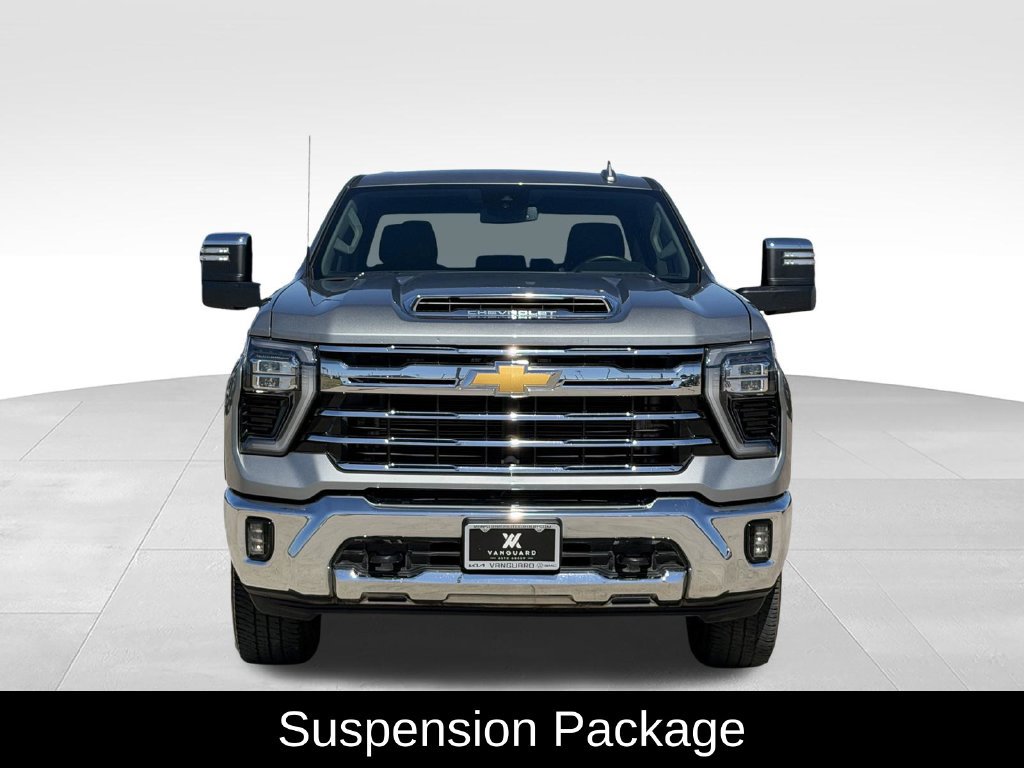 Used 2026 Chevrolet Silverado 2500 LTZ AWD/4WD image 3