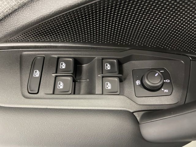 New 2026 Volkswagen Tiguan S image 28