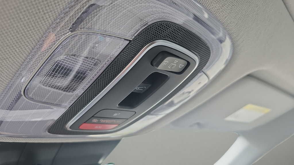 New 2026 Hyundai Elantra Limited FWD image 27