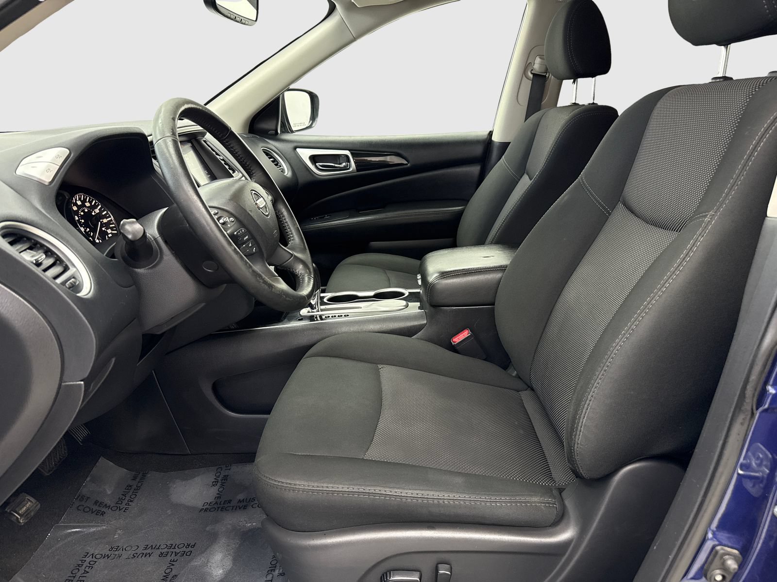 Used 2020 Nissan Pathfinder SV FWD image 17