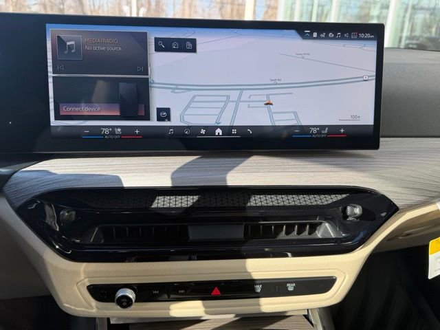 New 2026 BMW 330i xDrive Sedan w/ Convenience Package AWD/4WD image 15