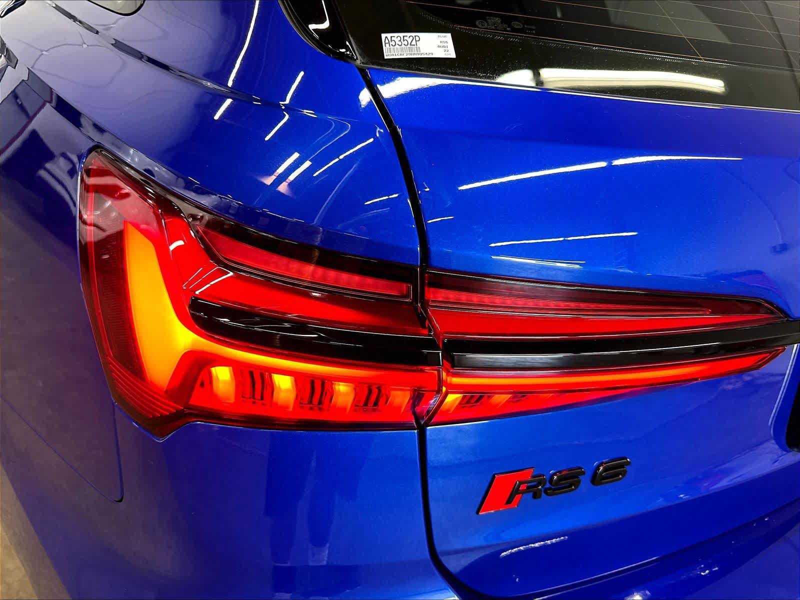Used 2022 Audi RS 6 AWD/4WD image 30