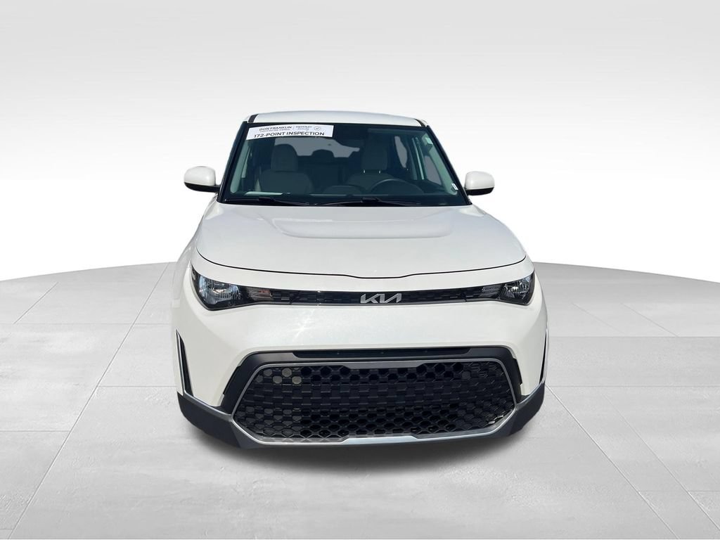 Used 2025 Kia Soul LX w/ LX Technology Package FWD image 9