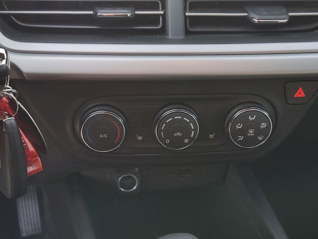 Used 2024 Chevrolet Trax LS w/ LS Convenience Package image 23