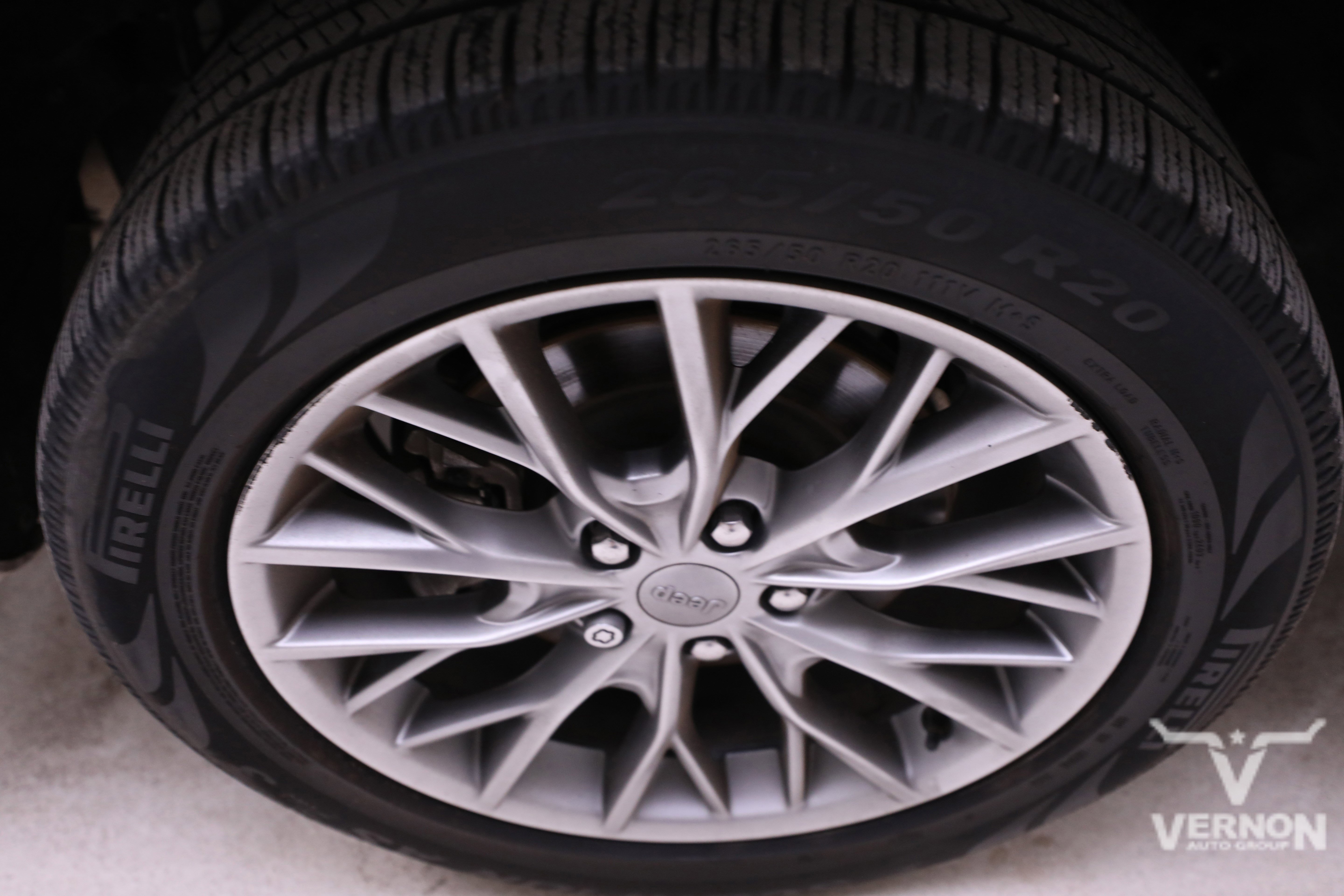 Used 2022 Jeep Grand Cherokee L Summit w/ Luxury Tech Group V image 36