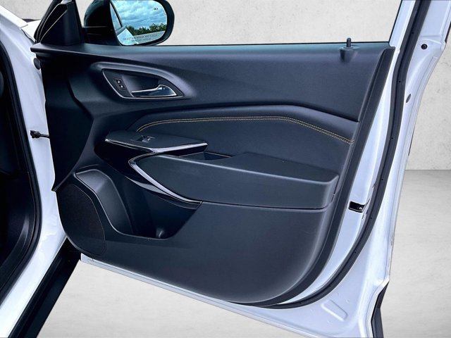 Used 2024 Chevrolet Trax ACTIV w/ Sunroof Package image 19