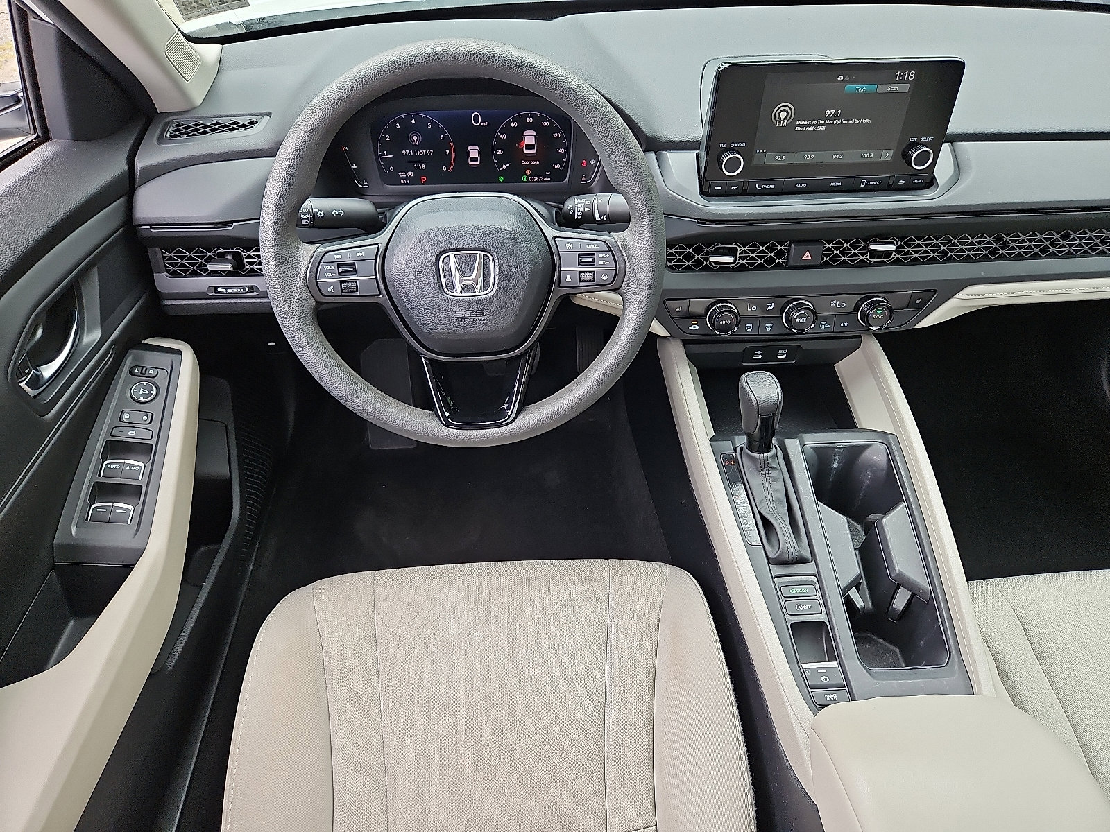 Used 2024 Honda Accord EX image 12