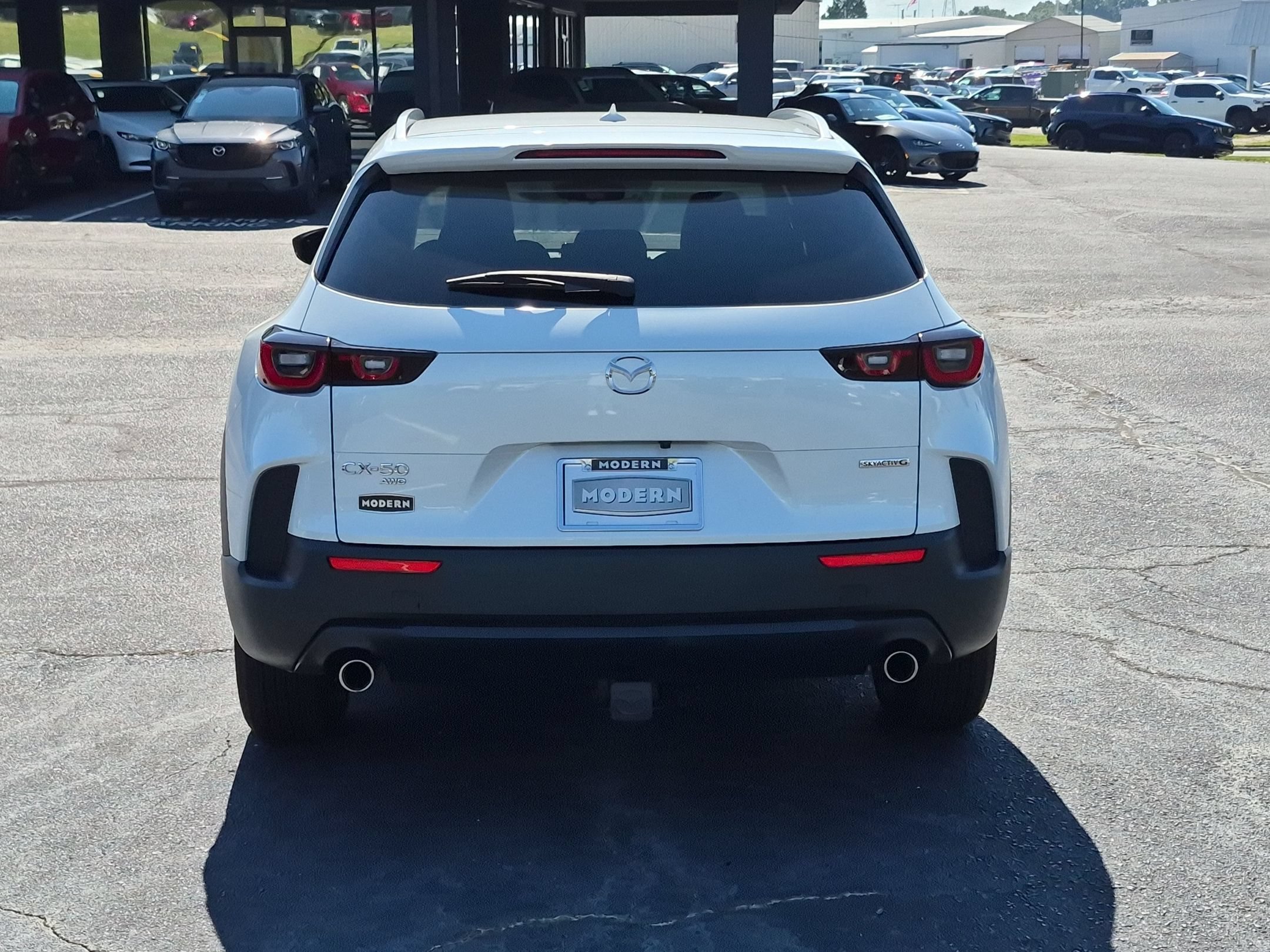 Used 2024 MAZDA CX-50 AWD 2.5 S w/ Premium Package image 4