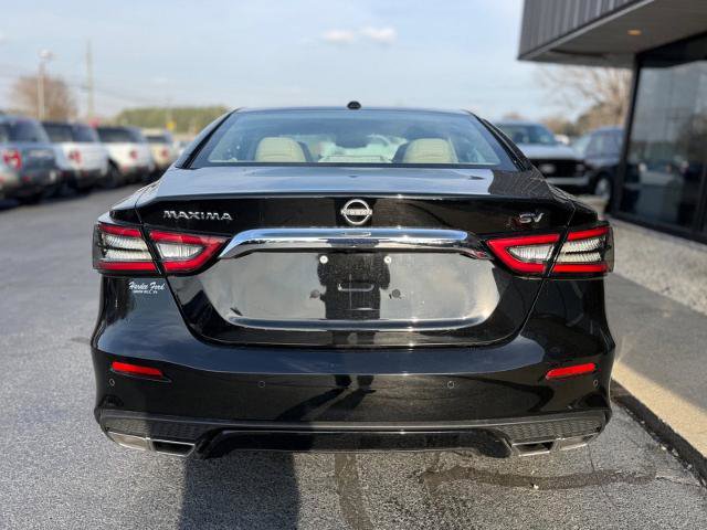 Used 2023 Nissan Maxima SV w/ Floor Mat Group FWD image 3