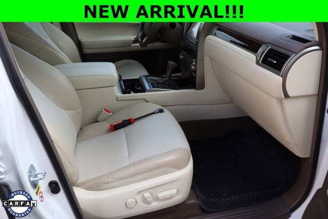 Used 2015 Lexus GX 460 w/ Premium Package AWD/4WD image 18