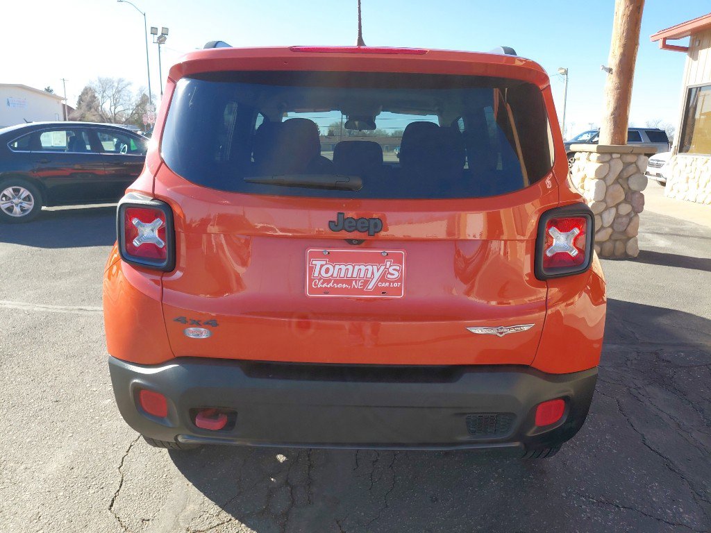 Used 2016 Jeep Renegade Trailhawk w/ Cold Weather Group AWD/4WD image 7