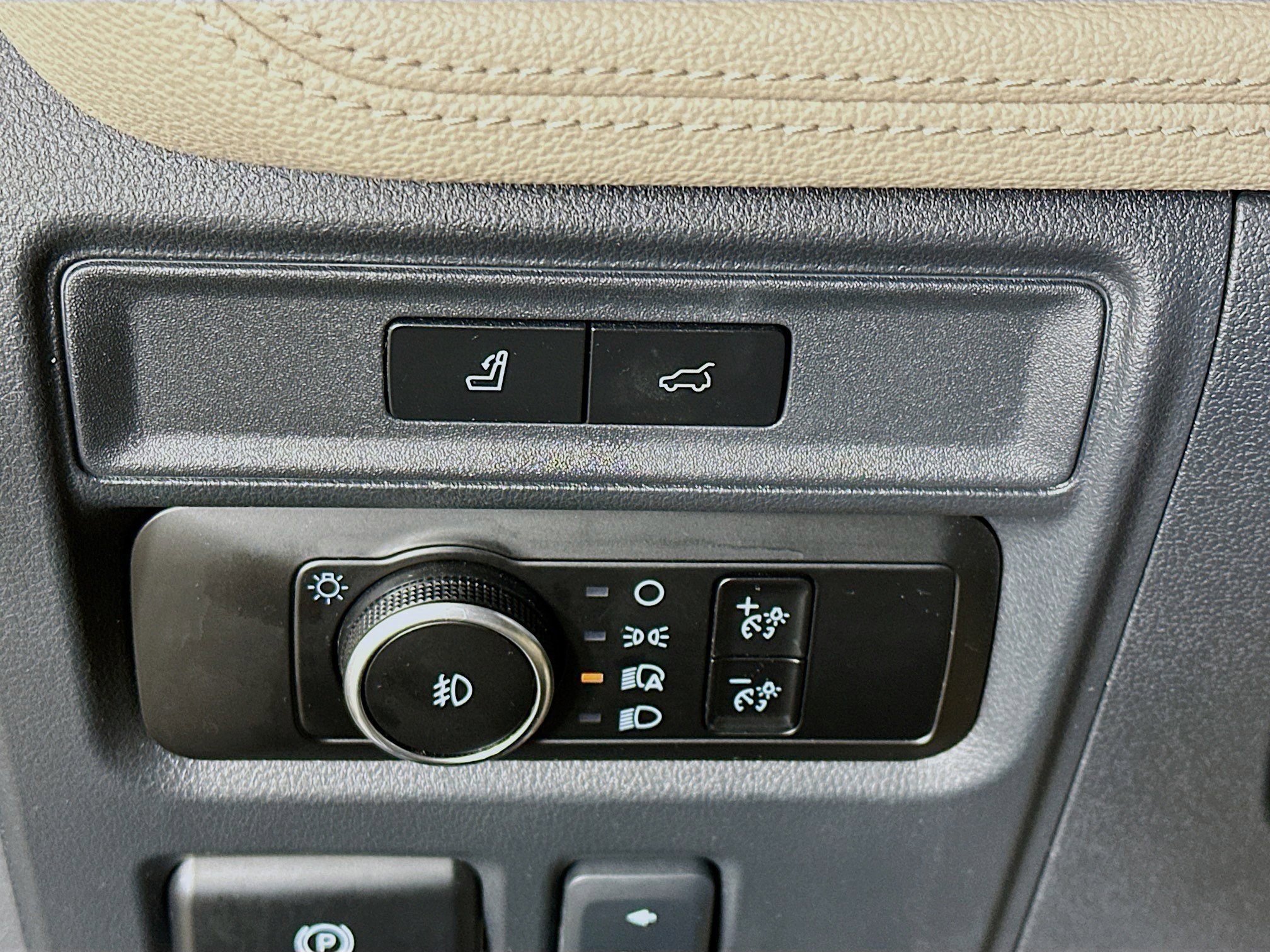 Used 2024 Ford Expedition Max Limited image 17