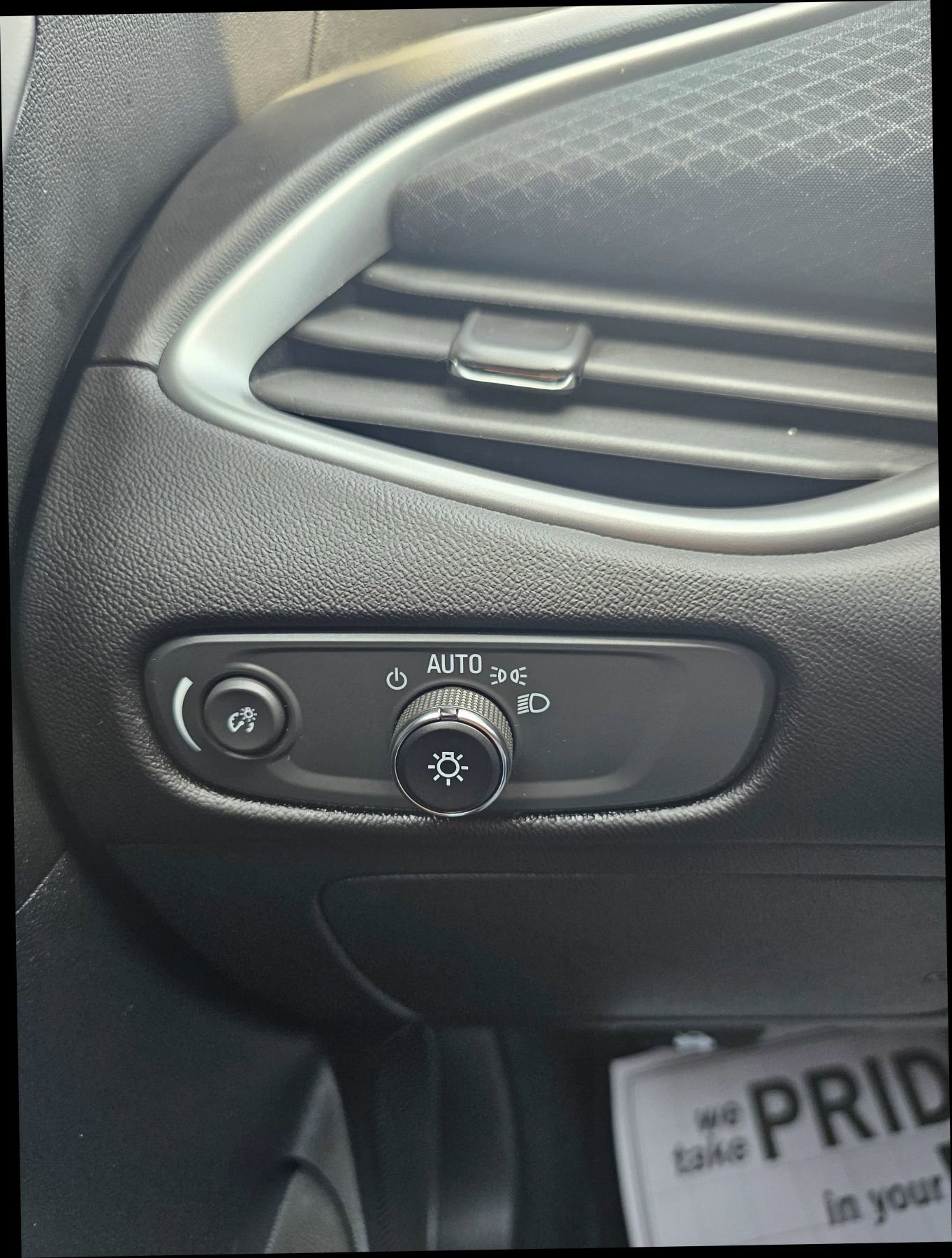 Used 2023 Chevrolet Malibu LS image 21