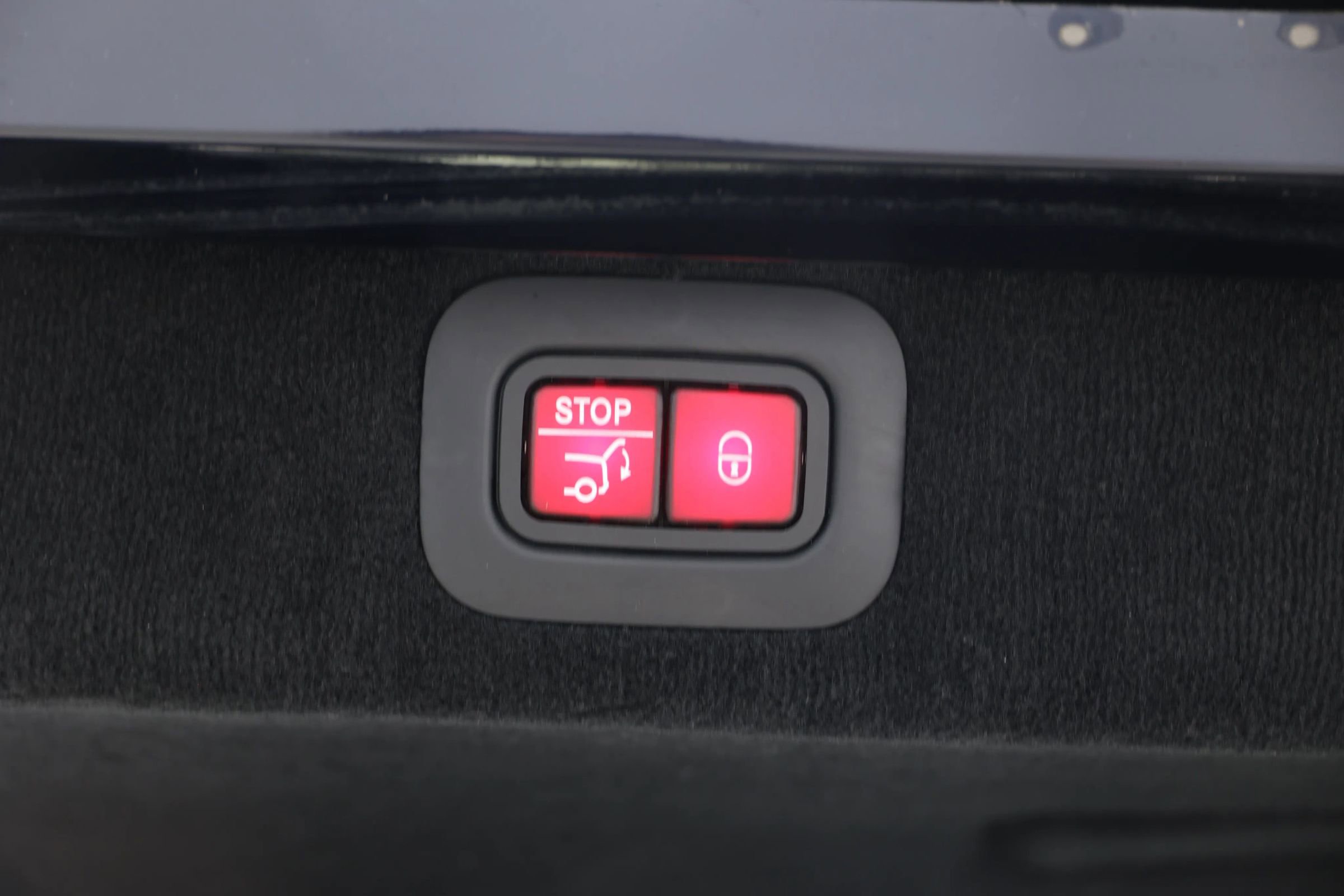 Used 2021 Aston Martin DBX image 69