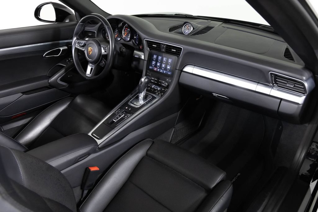 Used 2019 Porsche 911 Turbo AWD/4WD image 38