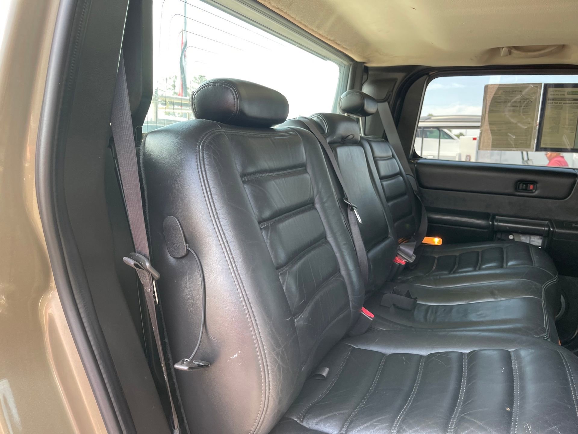 Used 2005 HUMMER H2 SUT w/ Preferred Equipment Group image 22