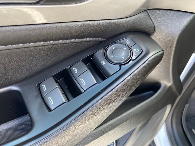 Certified 2023 Chevrolet Traverse LT image 17