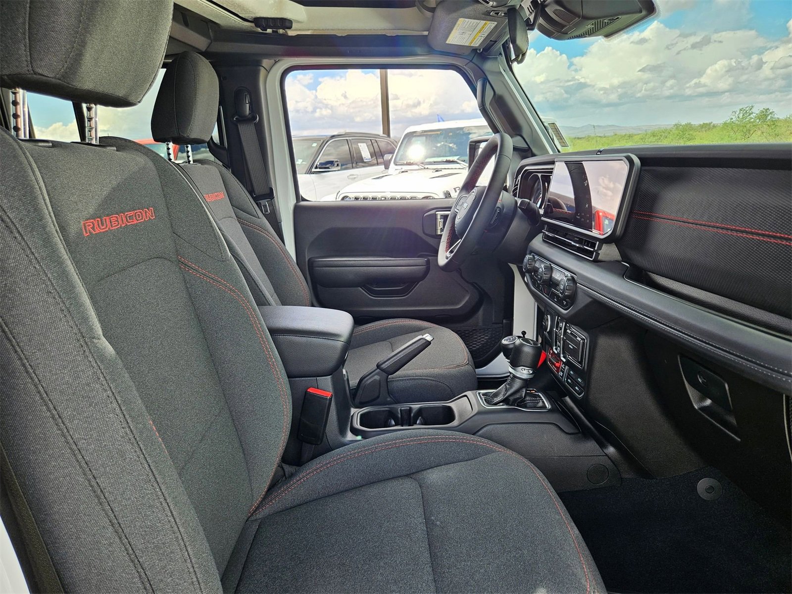 Used 2024 Jeep Gladiator Rubicon image 23