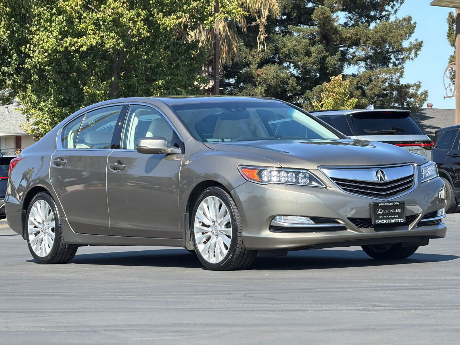 Used 2015 Acura RLX w/ Technology Package FWD image 5
