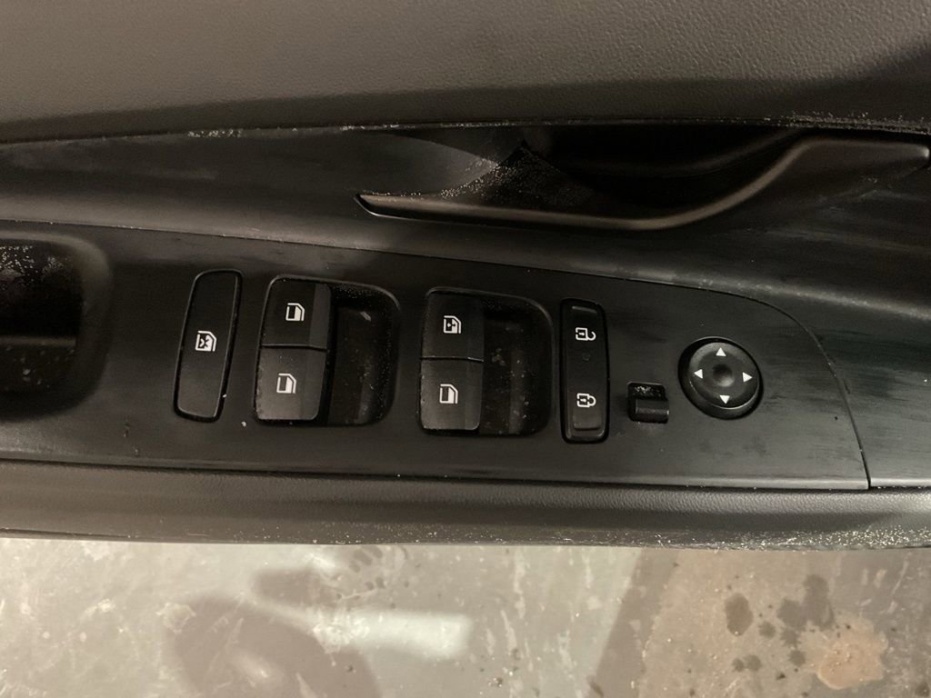 New 2026 Hyundai Elantra SEL Sport Premium FWD image 12