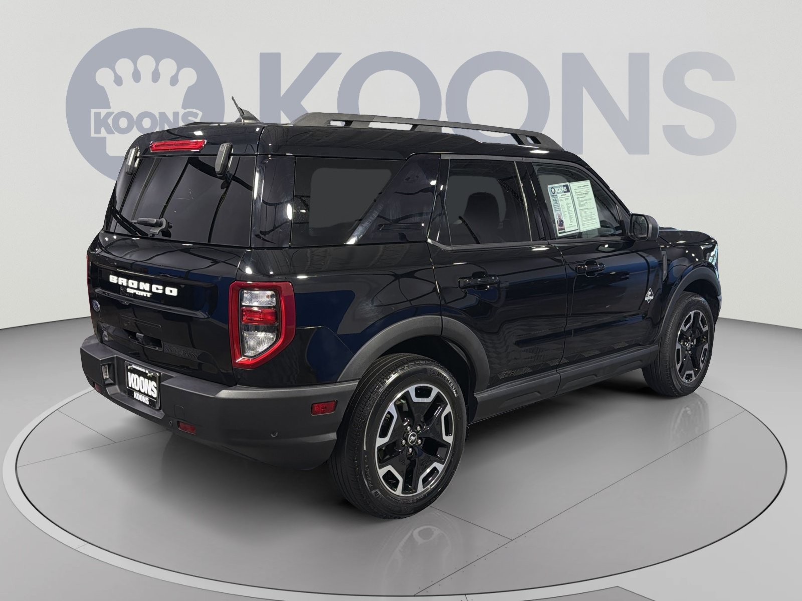 Used 2023 Ford Bronco Sport Outer Banks w/ Tech Package AWD/4WD image 7